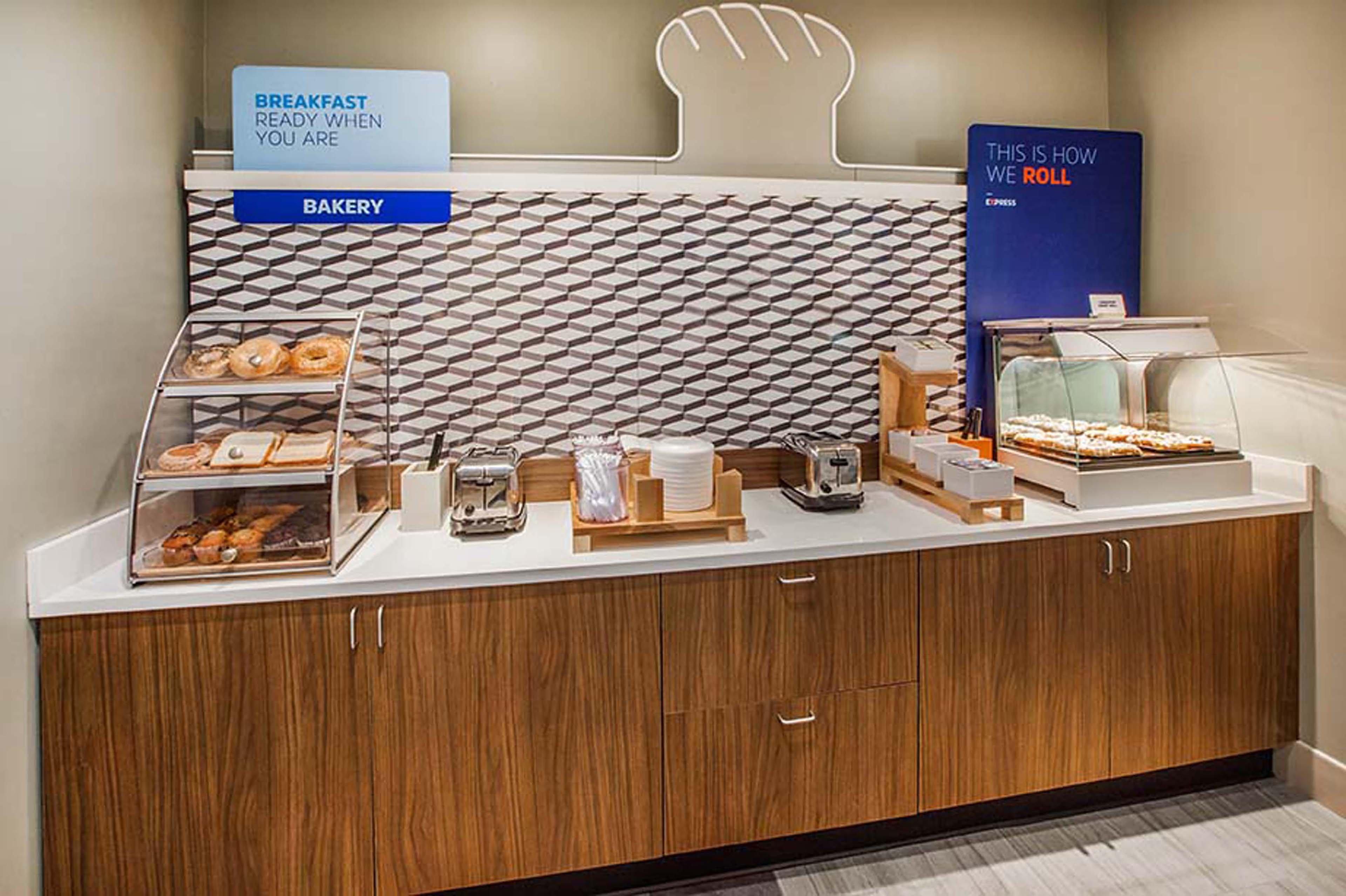 Holiday Inn Express & Suites- Sugar Land Se - Missouri City By Ihg Экстерьер фото