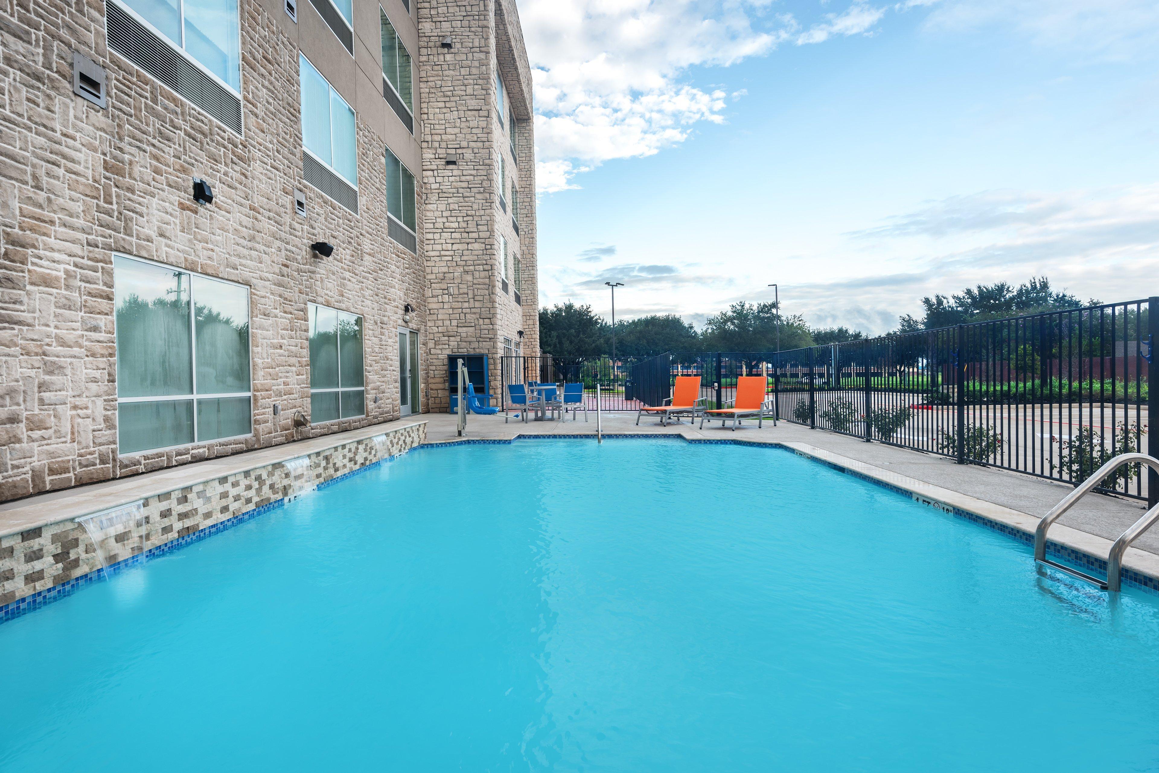 Holiday Inn Express & Suites- Sugar Land Se - Missouri City By Ihg Экстерьер фото
